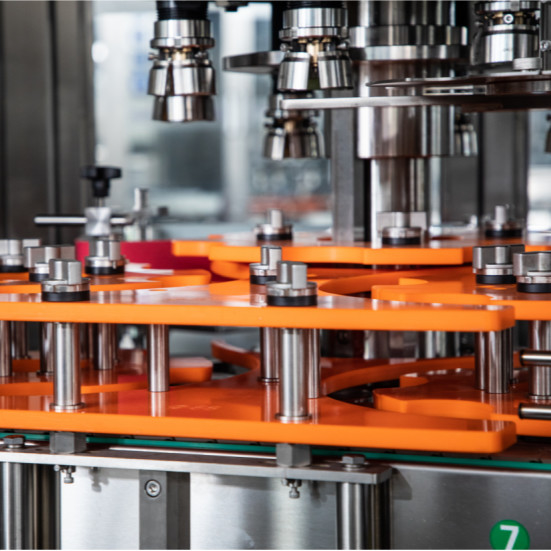 6500 BPH Rotary Type Automatic Capping Machine FX-8AH 80ml-1000ml Met 8 Capping Heads