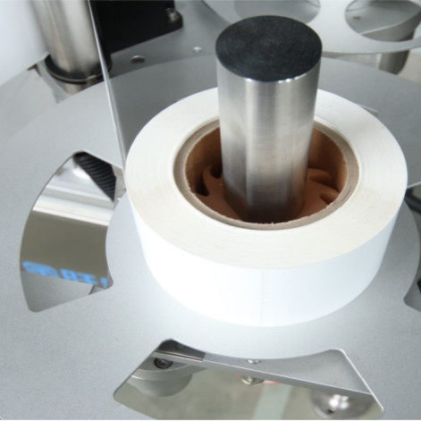 Automatische dubbelzijdige platte fles TN-150K Kleefkleefmerkmachine 220V 2,2KW