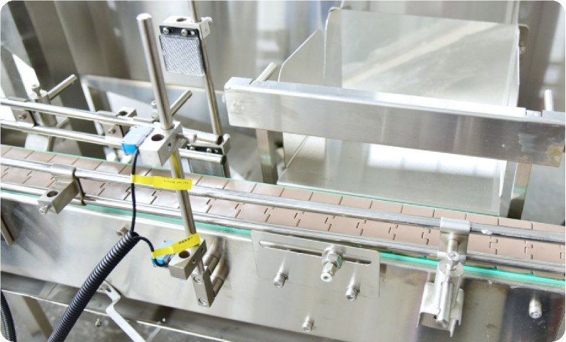 Robotische flessen ontgrendelingsmachine LP-200E Snelle flessen grootte schakelaar 50-1000 ml