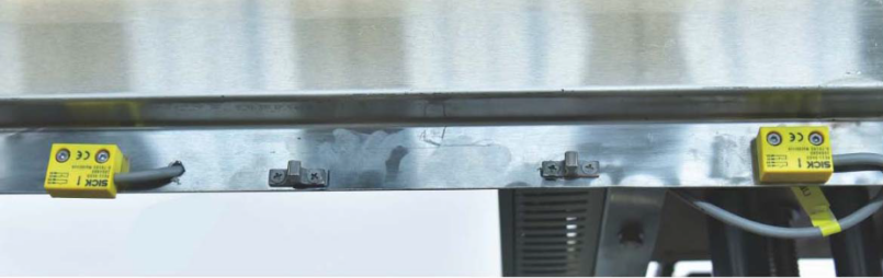 Volledig automatische verpakkingsmachine voor kartonnen flessen met frequentieomzetter met touchscreen en servosysteem voor het verpakken van flessen